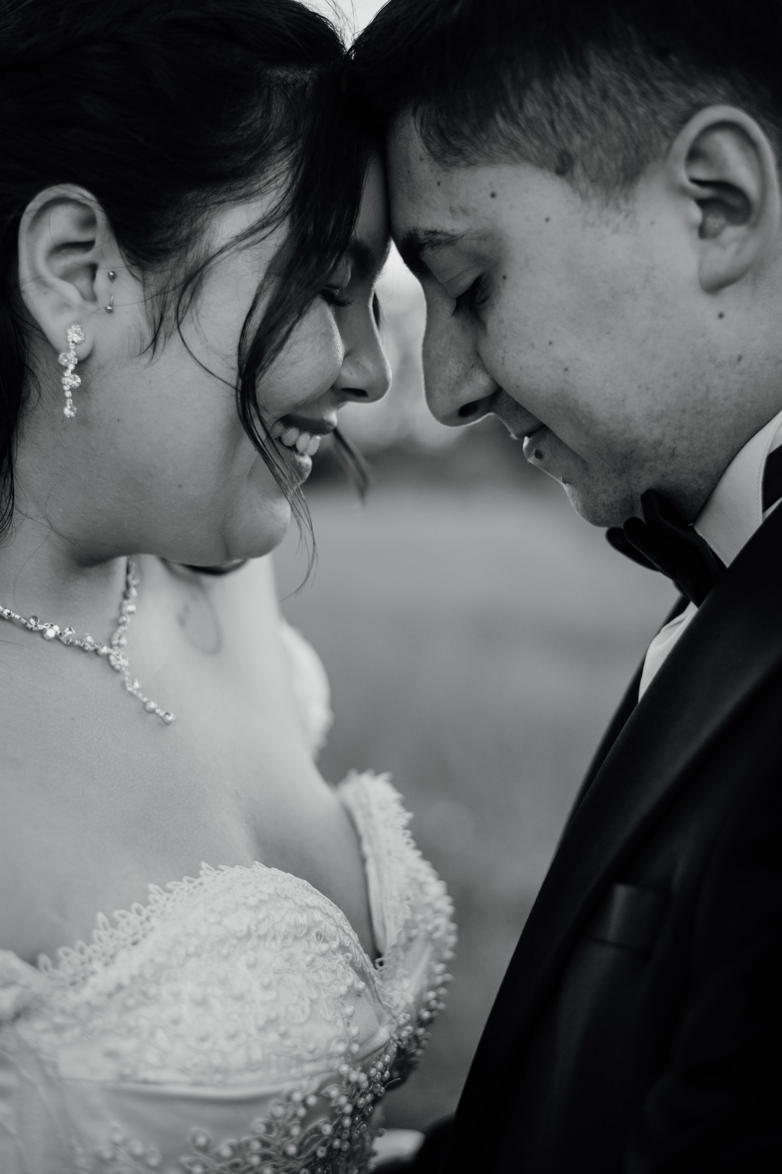 Pareja en primer plano blanco y negro